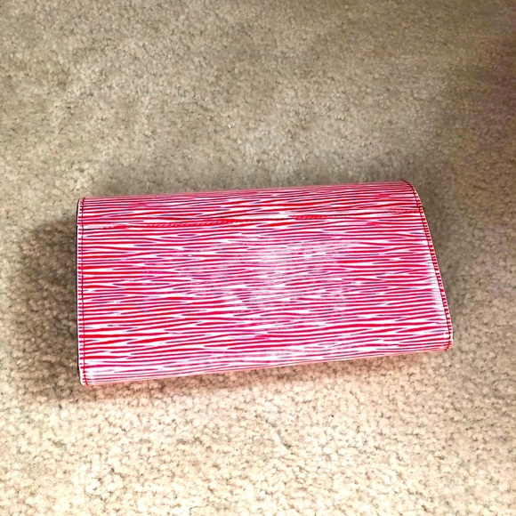 🎄RARE Color ,Temporary Sale Price 🎄 ♥️Authentic Louis Vuitton Wallet. - Picture 5 of 14